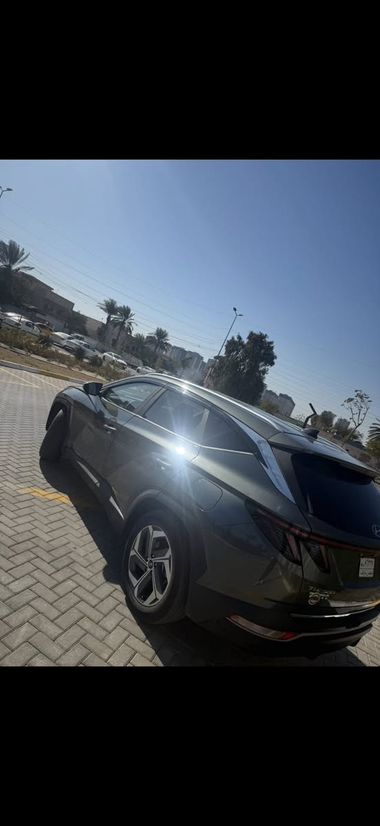 توسان موديل 2022
وارد امريكي مصلح وكامل 
حادث مرفوق بل منشور + رقم الشاصي 
السعر 145$
بدون لوحات 🎇🎇🎇
مكان السياره بغداد حي الجهاد 
الاستفسار 
***********
