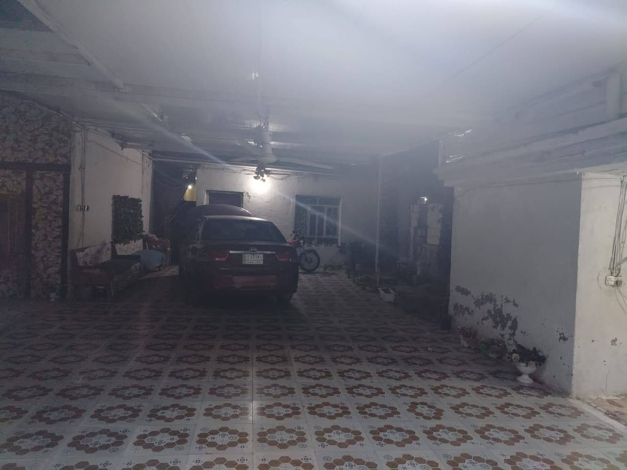 سلام عليكم ورحمه الله وبركاته 
بيت بحي رساله مقابيل بيت ذويب مساحت البيع 345
اربع غرف جوه وستقبل وطابق الثاني سندويج اربع غرف السعر خاص
