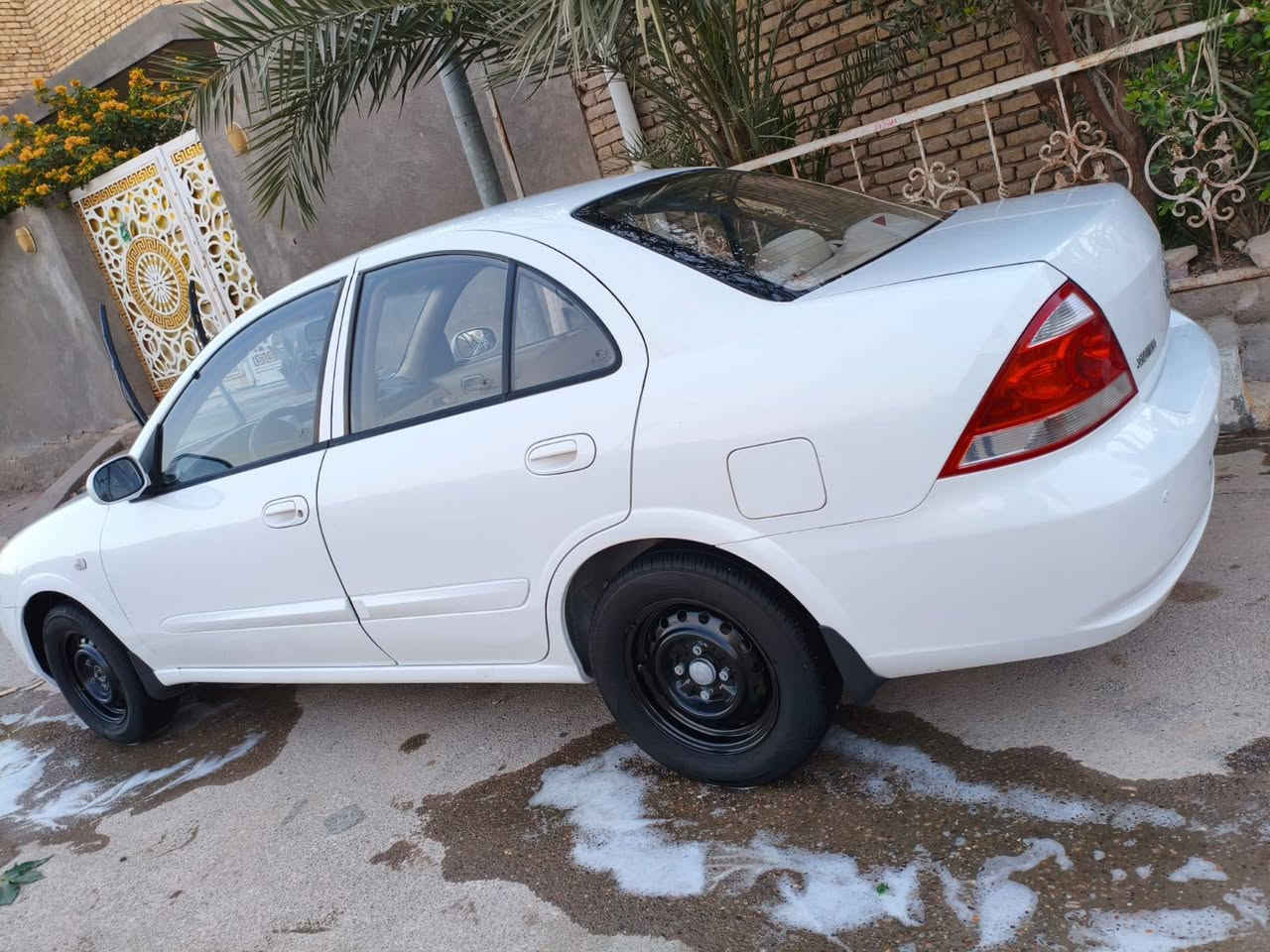 نيسان صني موديل 2009 رقم بغداد دولي بيه جاملغ صبغ فقط سياره جديده جاهزة من جميع  النواحي سعره 103 الشراي يتصل مكلف بالنشر مكانه ذي قار مركز ***********
