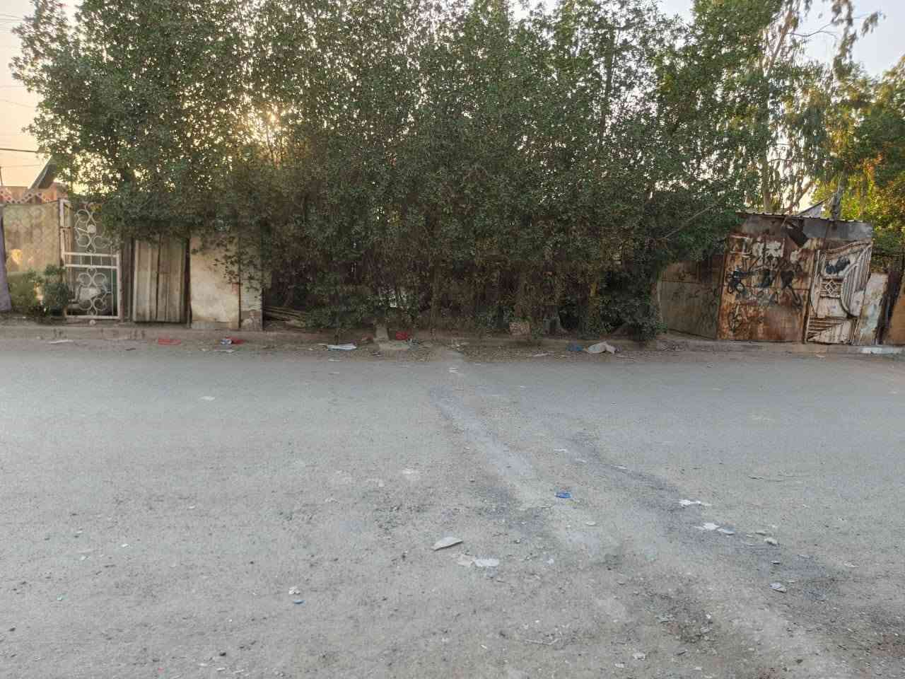 بيت ١٥٠ متر في منطقه الشعب 
الواجه ٧ نزال ٣٠
شارع تجاري مقابله حديقه تشجير 
يحتوي الطابق الاول استقبال+مطبخ+حولي+وغرفه نوم وحده+حمام +منور
الطابق الثاني يحتوي على ٣غرف نوم+مطبخ +حولي+واستقبال+حمام+الطابق الثالث بيتونه
السعر ٢٣٠وبي مجال للشراي وللاستفسار الاتصال على الرقم أدناه
***********
موجود واتساب
