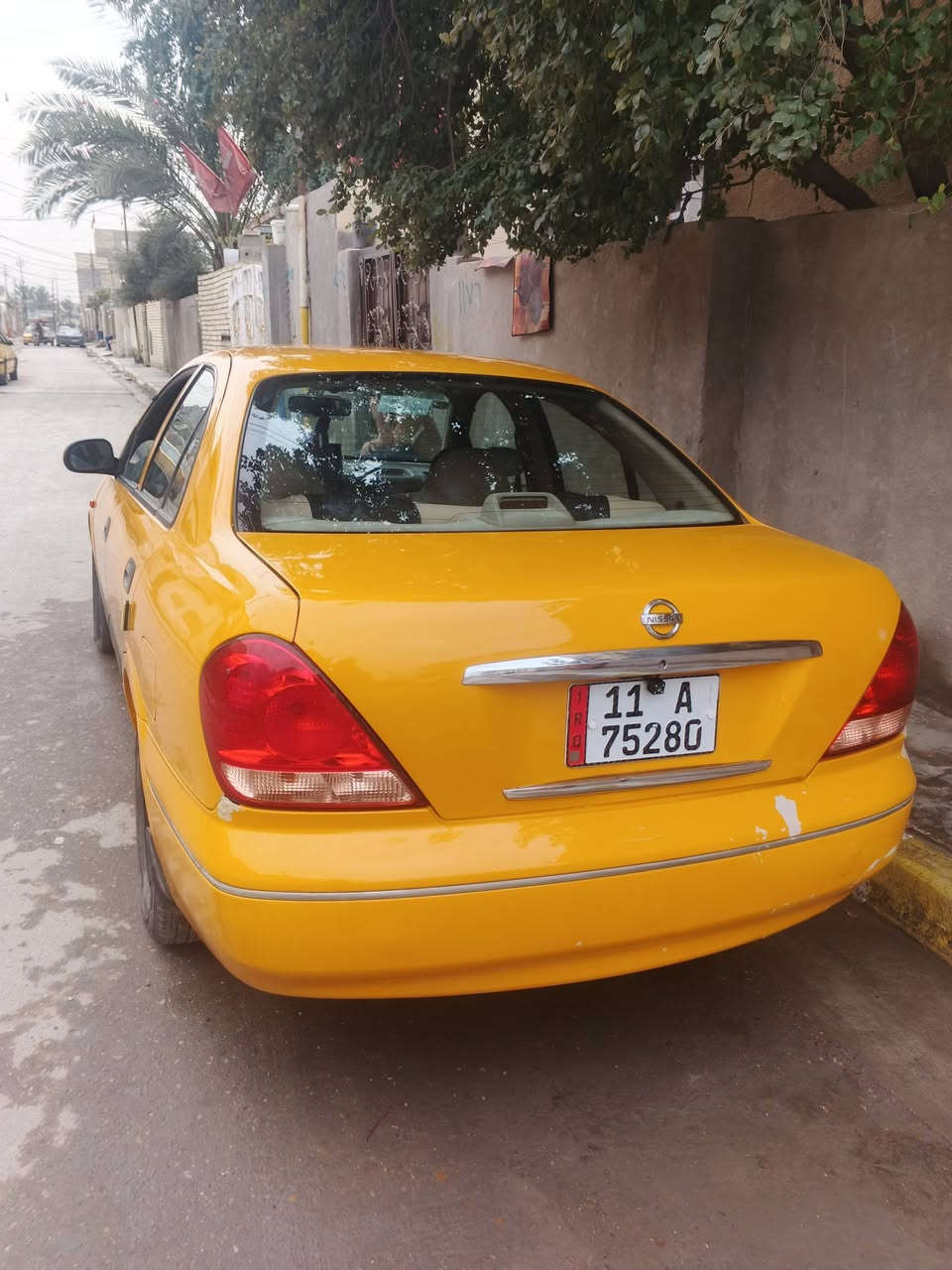 السلام عليكم
نيسان سني موديل 2008 للبيع 

مكفولة ما عده بيها طخة ب البنيد 

بيضه مصبوغة صفرة بسمي تحويل ثاني يوم السعر 95وبيها مجال العنوان بغداد العبيدي الهاتف ***********
