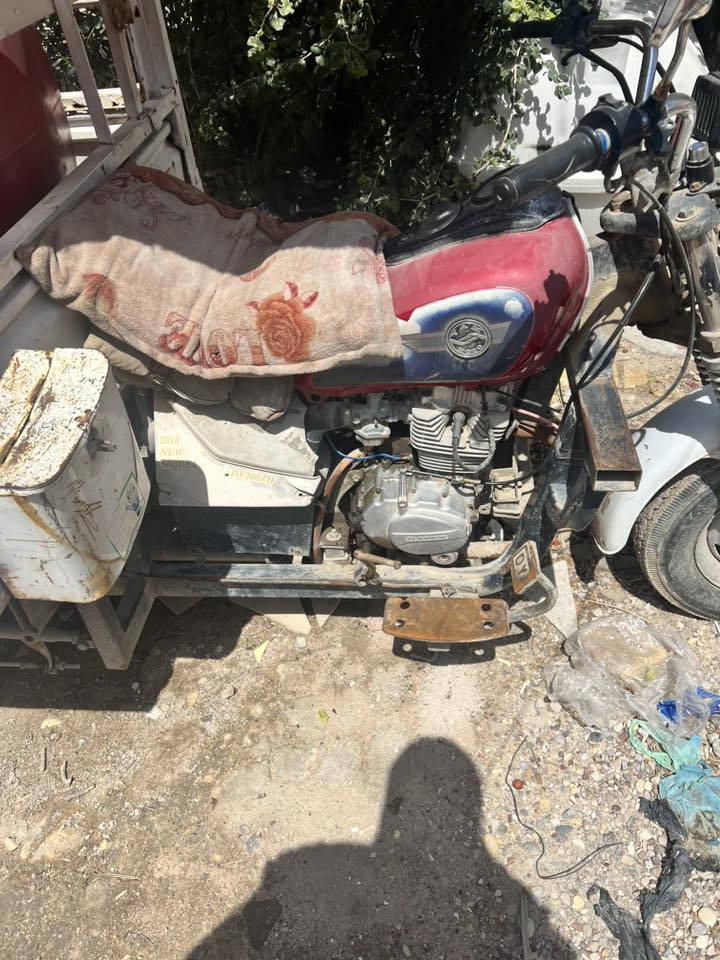 السلام عليكم ستوته لبيع مديل ٢٠١٠سنويه ورقم اسود تريد سنويه تريد كلك  ستوته جاهزه مال شغل توتير جوبلس نكره سلف عوزها ترتيب مكفوله وأنا بخدمت الشراي مكلف بل نشر هاذا رقم موبايل صاحبها ***********
