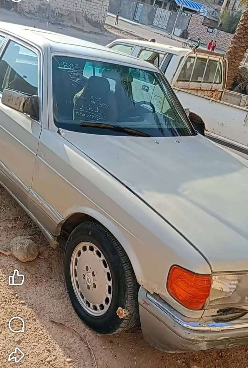 مرسيدس جامبو 90 رقم بغداد محرك 3000 بطه راعيها متوفي اتعهد عن السرقه فقط السعر 17 ورقه العنوان البصره ***********
