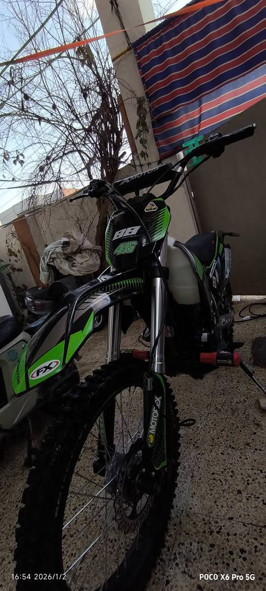 السعر مليونين و 100
  جبلي مرقم أربيل
✦ نوع XMOTOS
✦ محرك 300Cc
✦ كزوز كاربون فايبر
✦ دبلات هيدروليك
✦ ماطور أخو الزيرو ومتروك مو مستهلك
✦ ***********
✦ ***********

