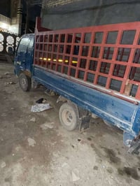 ام عيون 2004للبيع  السعر 80وبيها مجال رقم بغداد بسمي  سياره جاهزه مابي...