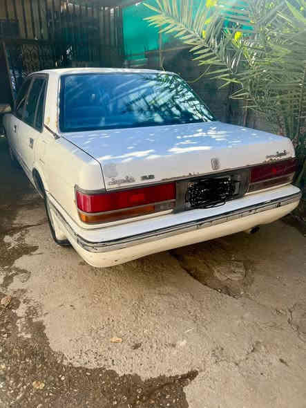 السلام عليكم
سيدان مديل 90 
ايسر بلاد
محرك 2500 ونجي 
رقم بغداد بسمنا سنويه ل27 
السعر 42 وبي مجال 
العنوان بغداد حي المعلمين 
للاستفسار ***********
