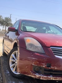 سيارة نيسان التيما 2007 للبيع  سيارة كلين مابيهة صبغ بس بوارد خفيفة  س...