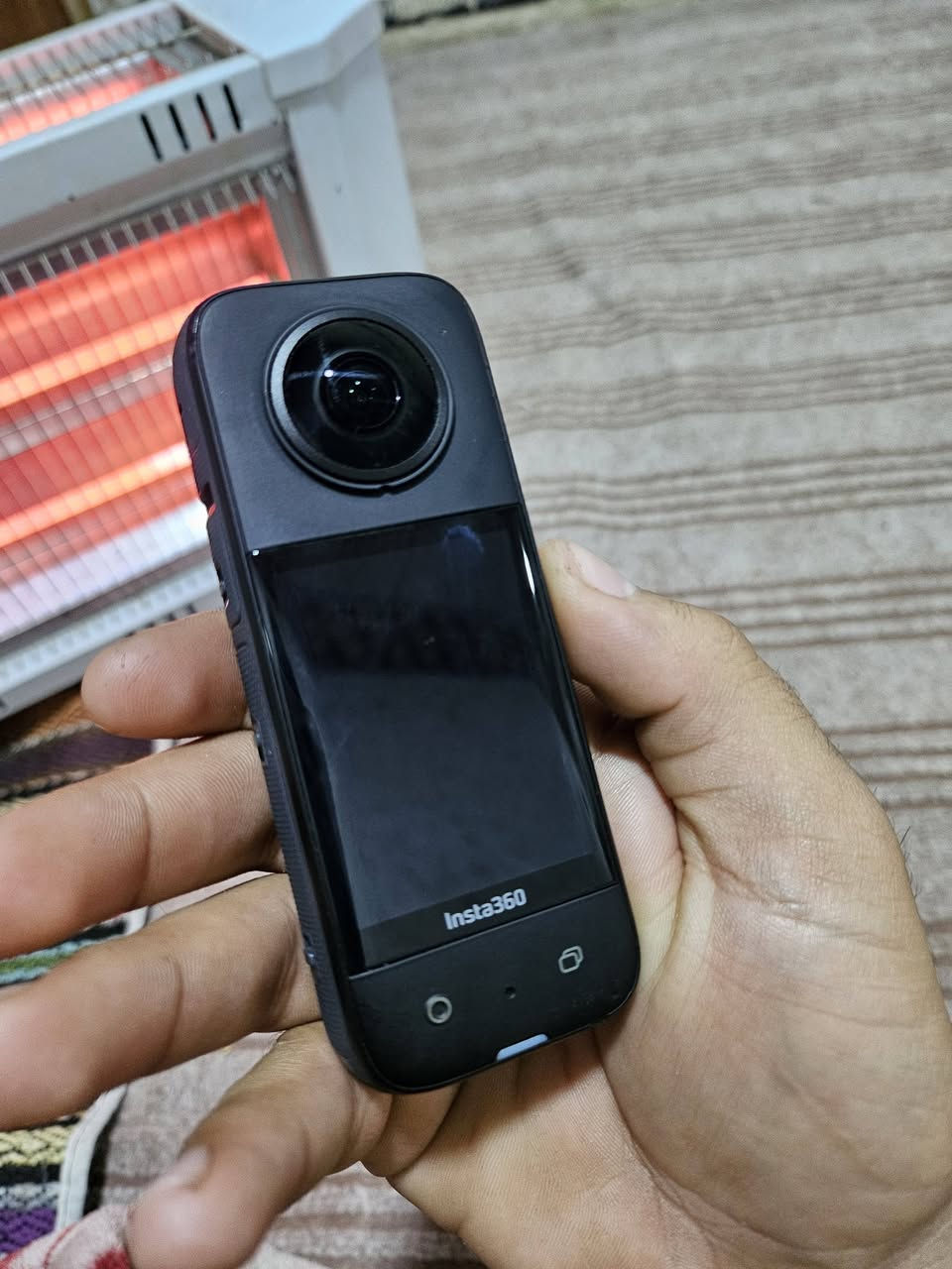 كامره انستا x3 ملحقات عصاء متر ونص
مكاني بصره ماعندي توصيل

رقمي *********** واتساب
