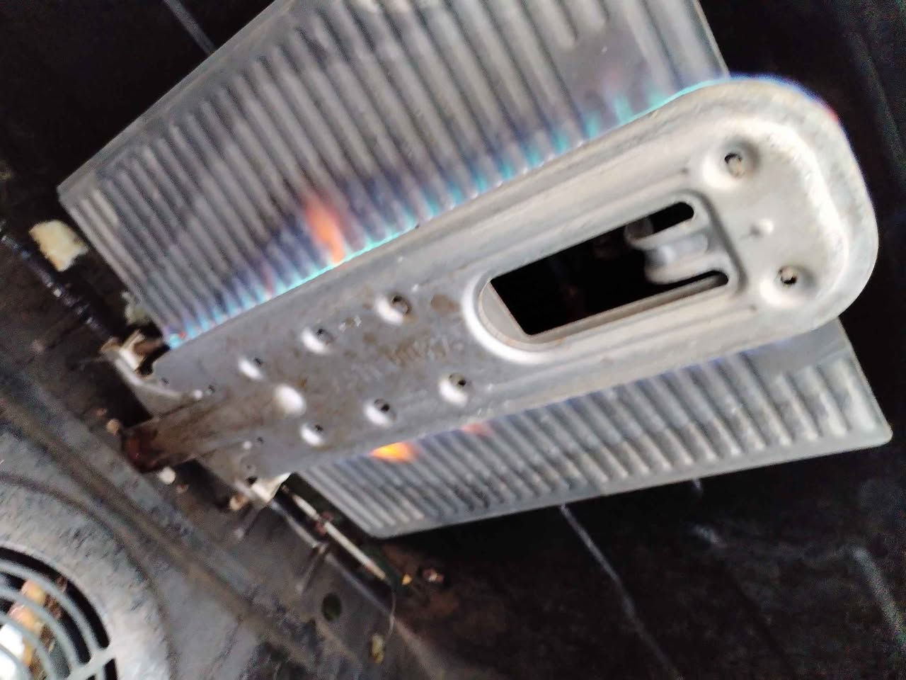 طباخ مصري جمسون كلش نضيف كله شغال السعر ١٦٠ بي مجال قليل العنوان كوت حي الجهاد قرب مدرسة رمضان الرقم *********** دهل اوران, واسط
