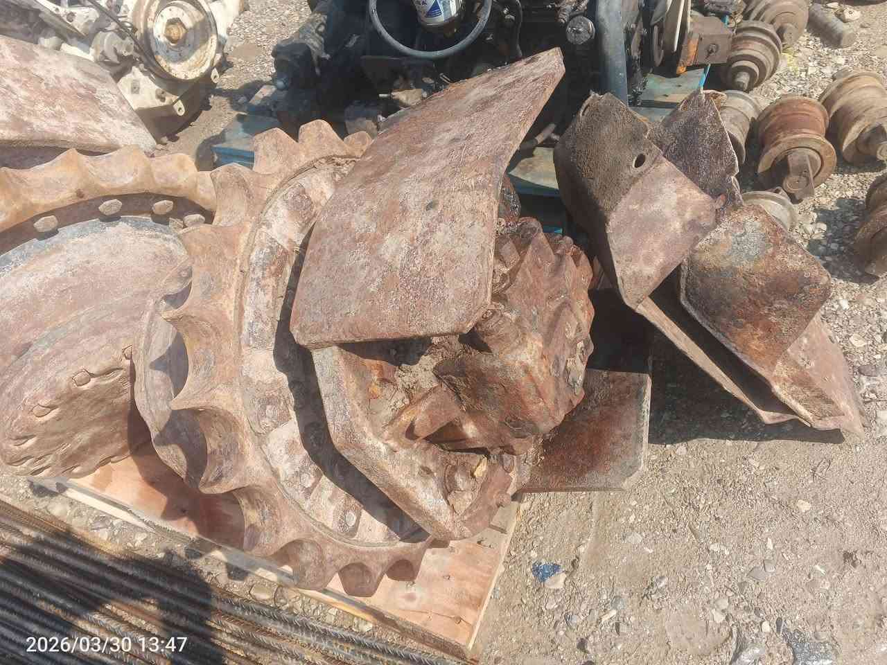 سلامو علیکوم للبیع تگرات ویا محرک مزخە ریسیە مال حفارە هیتاشی 210 رقم موبایل ***********
