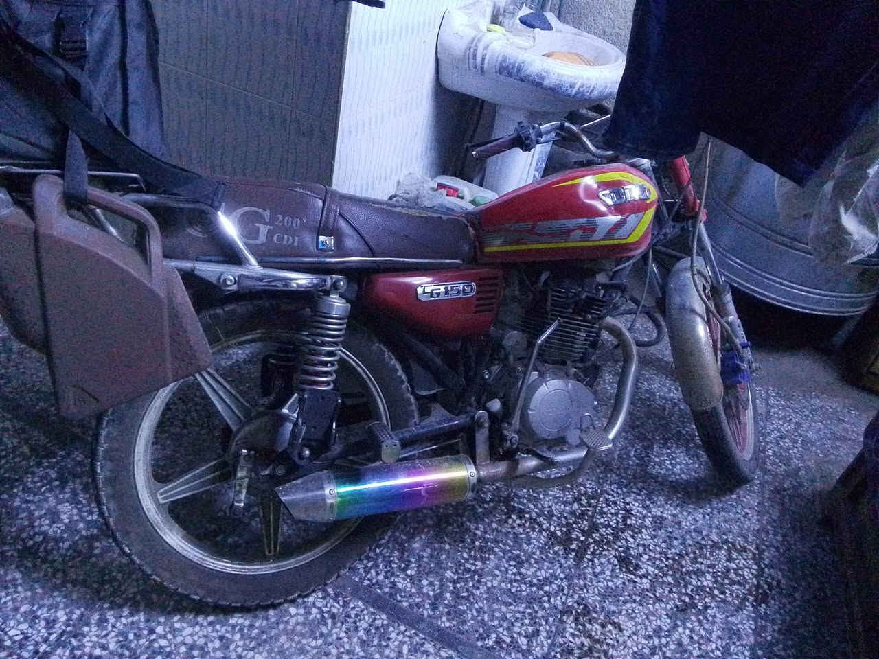 ايراني موديل ٢٠٢٤ دراجه تخبل مكينه ناعمه صالنصه رياضي طلقات خوذه رياضي سستم سماعات وبيه جامعه تضليل وجامه عاديه سعر الدراجه٤٠٠ بيه نقوصات قليله وبيه مجال حك الجيه مكاني الشعب الثعالبه *********** واتساب رصيد
