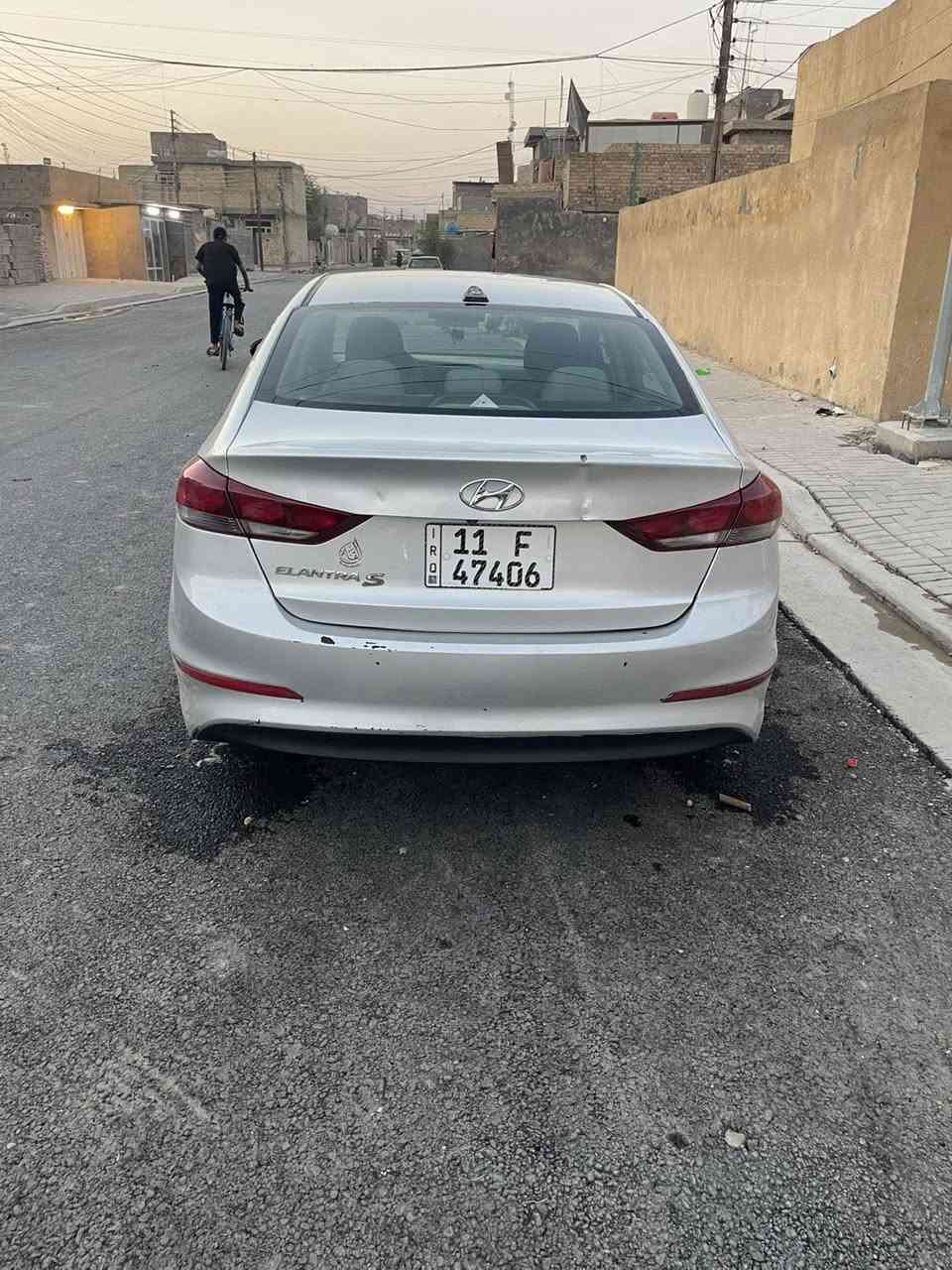 السلام عليكم النترا 2017 مكينه 2000 دوش سنويه 2031 تحويل مباشر وارد امريكي حادثها جاملغ وبنيد وبيها صبغ قطعتين بدون دواخل كير ومكينه لاصرف ولا بخار صدر تايرات تبريد كله جديد سياره جاهزه من كلشي مكانها بغداد السعر 92 وبيها مجال ***********
