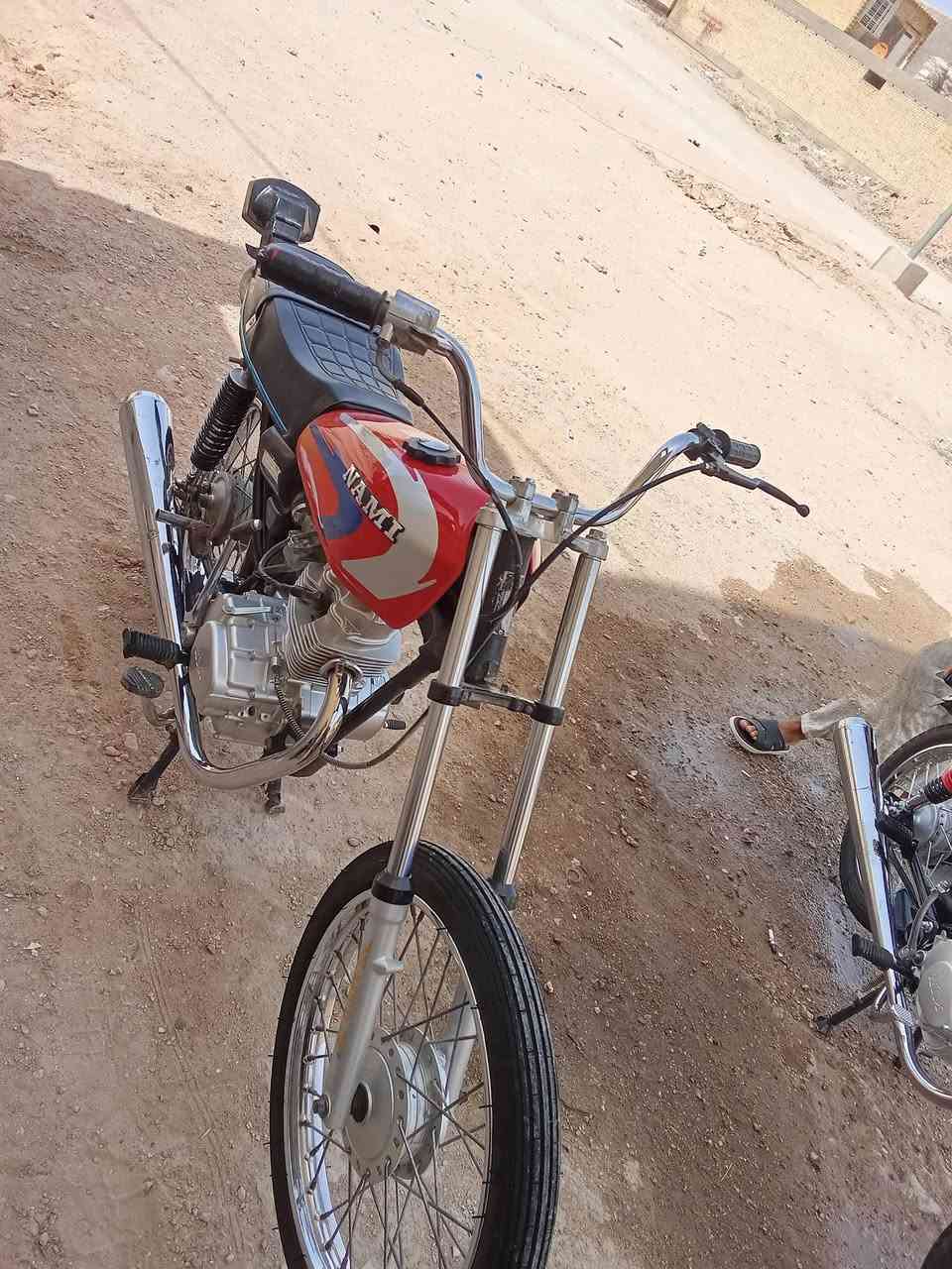 اربعه البيع شاصي مديل 15والمكينه 26نامه سعر 800وبيها مجال ‏‪0774 431 1839‬‏
