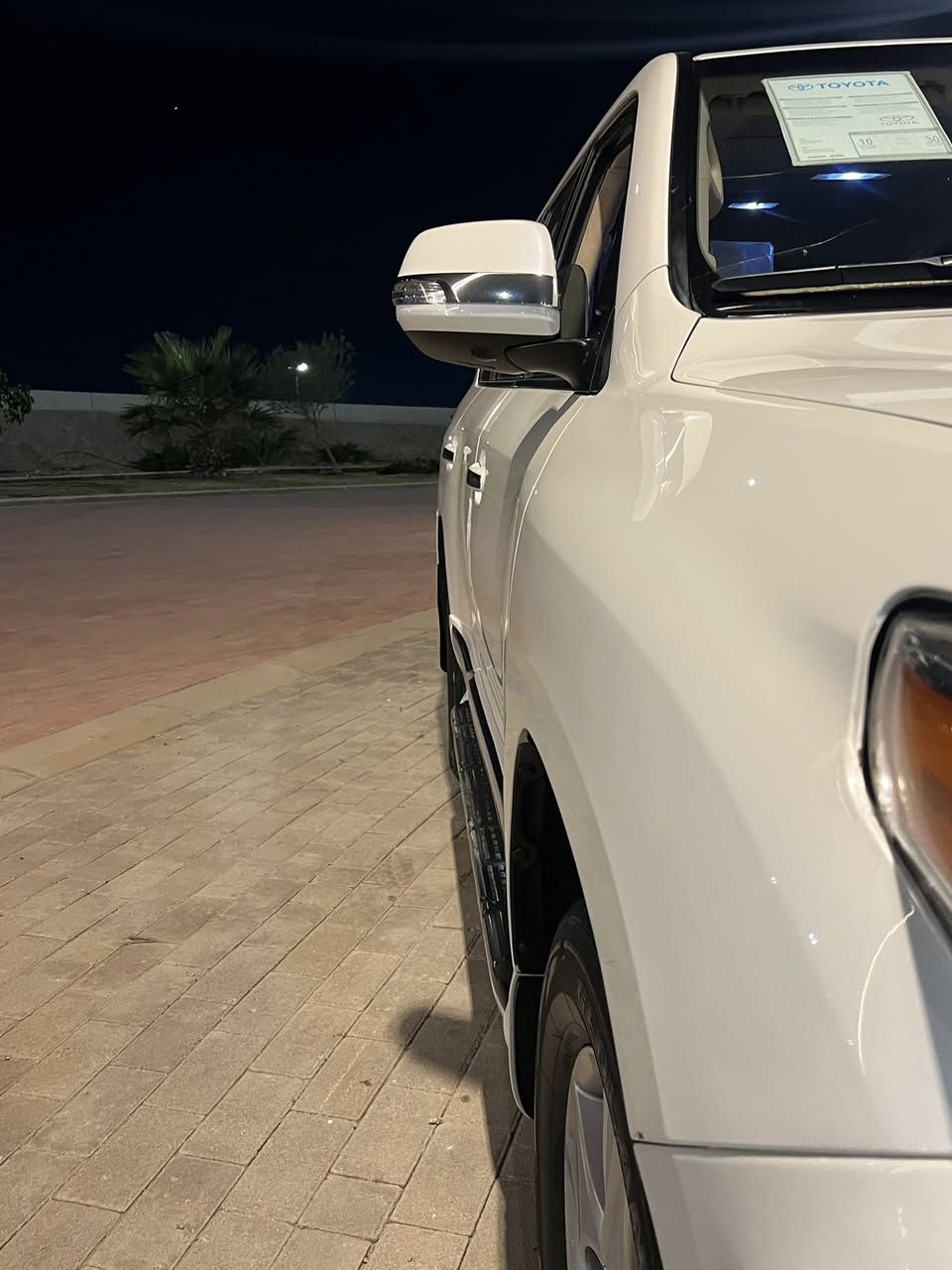 السلام عليكم 
بعد التحيه والتقدير
لاندكروز 2015 VXR  V8
ماشيه 90 الف 
 5700محرك
مكفوله من الصبغ والتبديل والحالوب كير محرك ممفتوح  ترايها زيرو بدون شخوط 

السياره مواصفات لكزز وجلد ابيض مو بيجي

المواصفات

فتحه
تشغيل عن بعد 
باب خلفي كهرباء 
كراسي كهرباء عدد2
تدفئه وتبريد كشنات
ستيرن كهرباء 
3 شاشات اصليه 
اربع كامريات
مقاعد خزن ميموري
‏Gbs
اضاءه led
دفلوك
كيجات ليزريه 
زراك لايت
بصمه ابواب 5
بصمه تشغيل
تشغيل عن بعد
ستيرن صاج
12 ايرباك
فور ويل
حساسات خلفيه
حساسات امامي
بكلايت led
نضام ايكو لتقليل صرف الوقود 
ثلاجه 
رقم دهوك  
اي استفسار متواجد خاص


**إذا كنت صاحب هذا الإعلان وتريد حذفه لأي سبب، رجاءا أرسل رسالة إلى الدعم الفني**