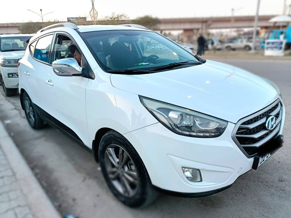 توكسان 2012
كلين لاصبغ ولا ضربه
مكينه مامفتوح ماشي139الف
عنوان كركوك . كوبون بنزين موجود 
سعر145 بيه مجال بسيط
*********** كركوك, العراق
