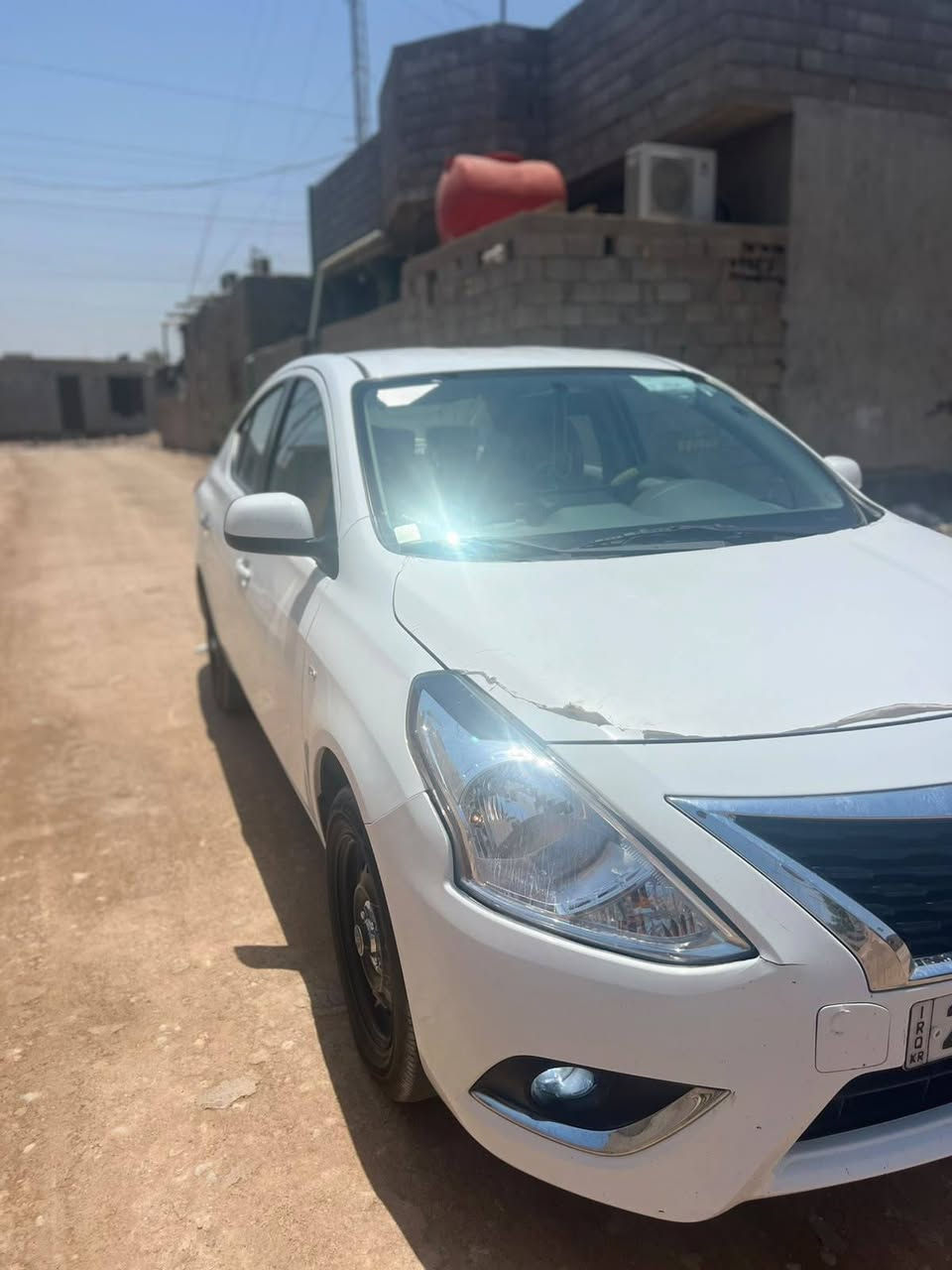 سلام عليكم نيسان سني هندي بليته زركه مديل/ 2025 /ماشيه 20الف اربيل تريد وكاله تريد تحول مضمون سياره كفاله ماعده  صندوك بي بارد مشر عليه بل احمر بي بارد الباقي كفاله سياره مغلفه كشنات صندوك ارضيه بيبان كلها مغلفه كير مكينه حداده تبريد سياره جاهزه مكان سياره بصره 5ميل *********** وتساب خط /سعر 120 بيه مجال قليل
