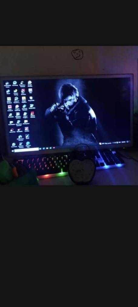 حاسبه مواصفات حلوه تشغل GTAv ولعاب بوبجي وبيس متوسطه سعر٣٦٠معه شاشه وماوس وكيبورد وماوس باد 
رقم*********** مكان ناصريه
