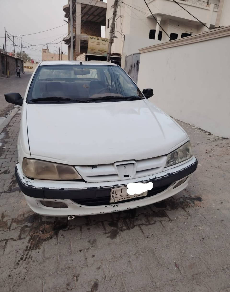 السلام عليكم  
بيجو  للبيع 2012  مكانها البصرة ***********

 مكينة گير تبريد خير من الله كفالة من ضربة وتبديل 
سيارة حلوه كاعدة دواخلها نظيفة 
بس الحدادية الخلفية نص عمر و بيها شوية خياسات 
راعيها يريد تحويل سنويتها لل2028  
مكاني البصرة القديمة 
السعر 30 وبيها مجال ان شاءالله البصرة, العراق
