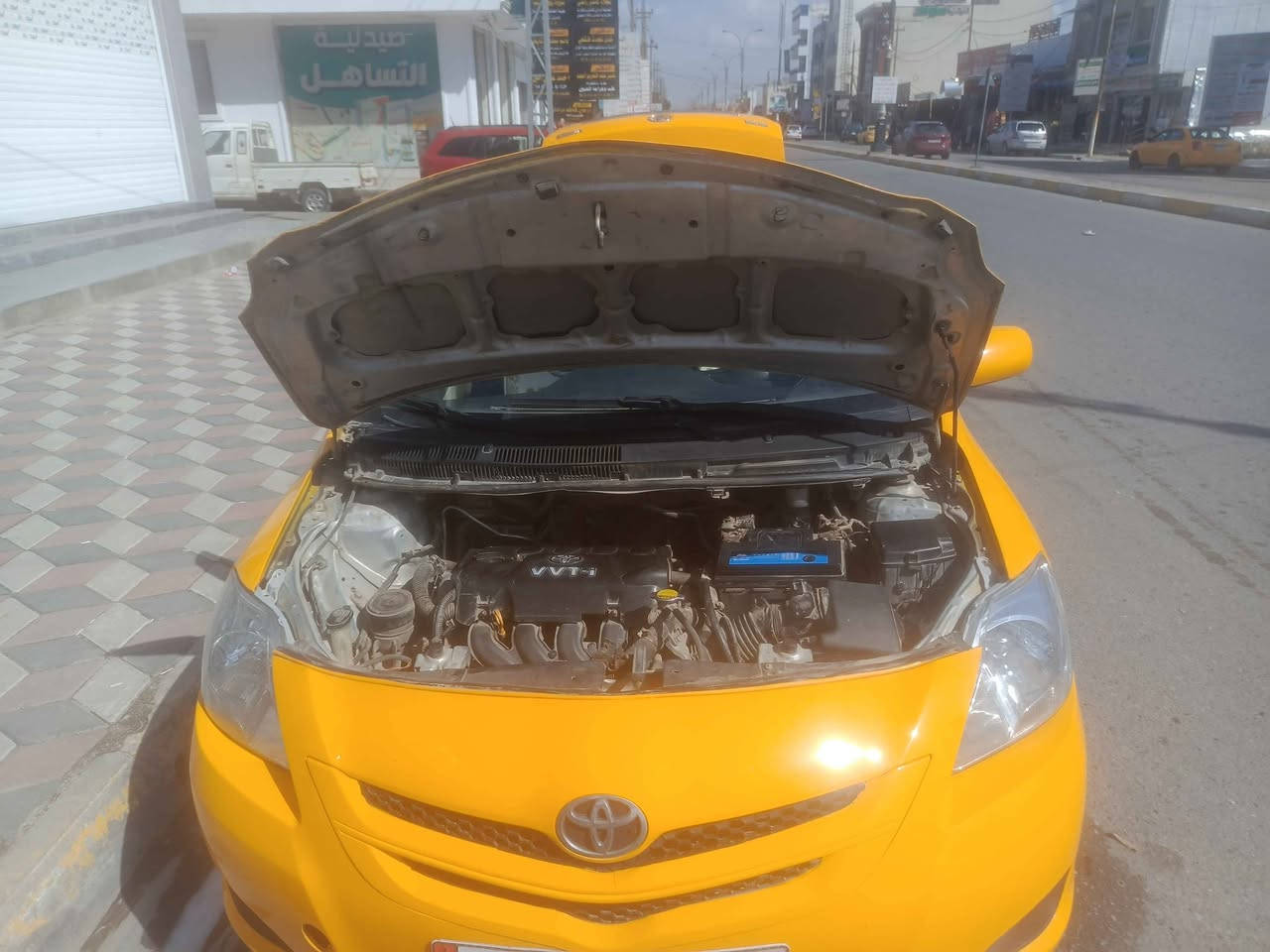 السلام عليكم ورحمه الله وبركاته 
يارس تكسي موديل 2008 خليجي رقم بغداد انكليزي شرط تحويل و غرامه ونقابة/ تبريد تدفئه شغال /تخم تايرات جديد /صدر جديد /هزة جديده/لايتات جديدة مع زينون اصفر 
للاستفسار الاتصال على الرقم 
*********** كركوك, العراق
