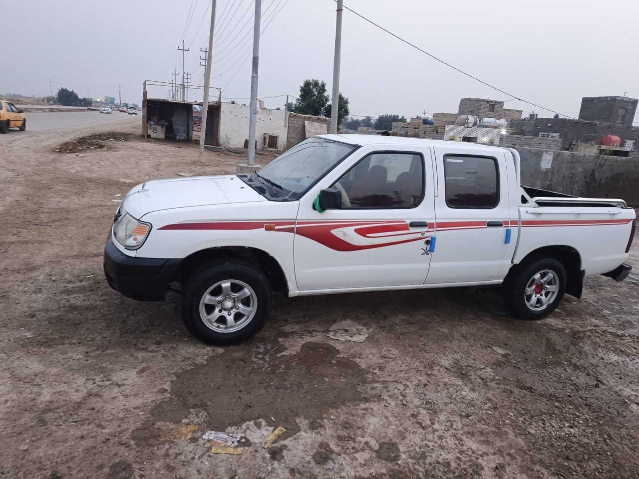 سلام عليكم
نيسان صيني 2016 مكفوله 
مكينه وكير وحداديه وتخم تاير كله جديد 
جاهزه من كلشي رقم مثنئ 
السعر 70 وبيه مجال 
مكان السياره الديوانيه قضاء الحمزه الشرقي 
‏‪***********‬‏
