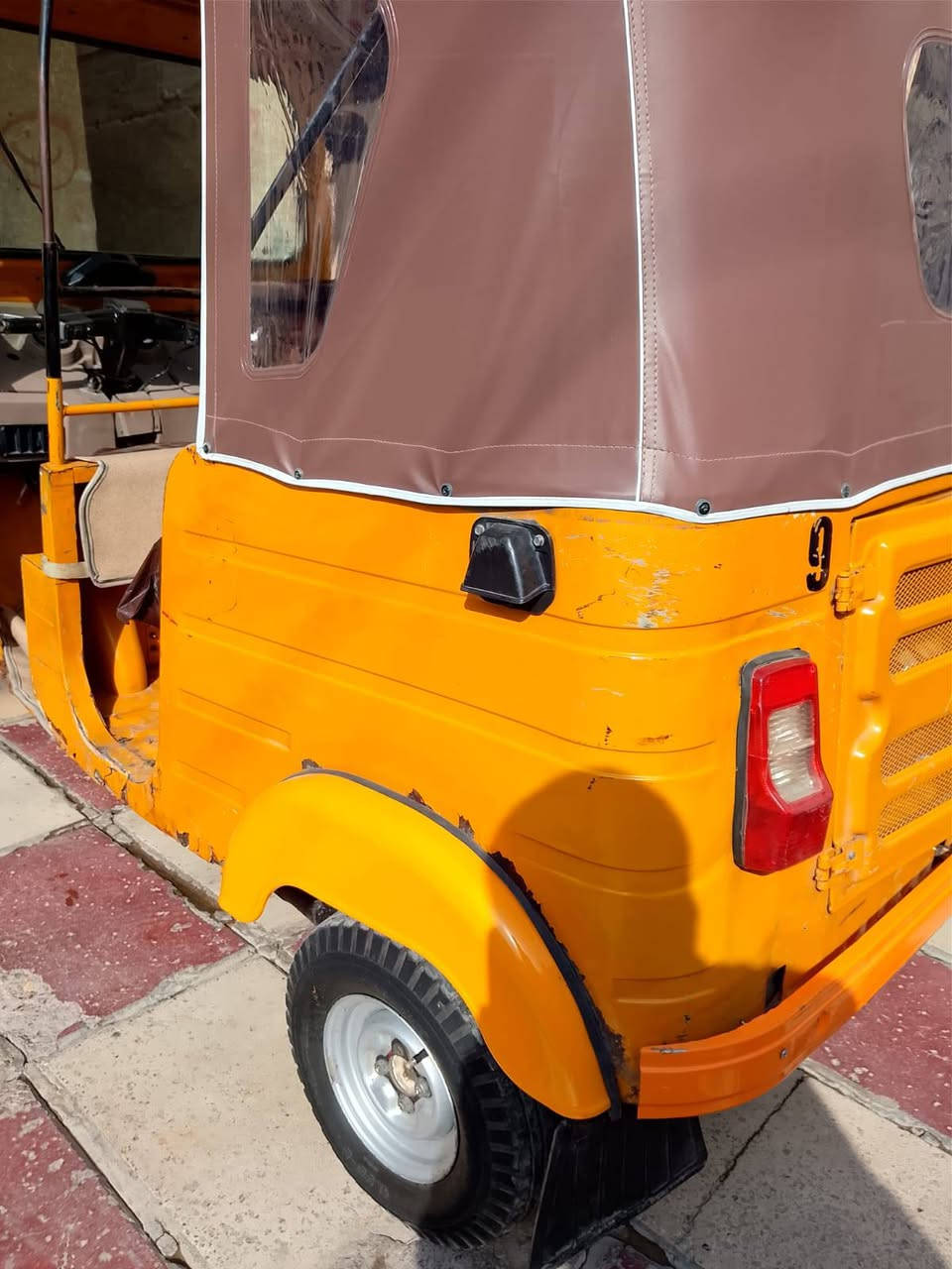 سلام عليكم شباب تكتك موديل 19 شهر 12 يعني قريبه ع 20 ابيعلك 19 رقم سنويه نكليزي كل تفاصيل بالفيديو شوفه وخابرني وبخدمتك سعر تكتك 5500 وبيها مجال بكاني بغداد الشعب 

***********
