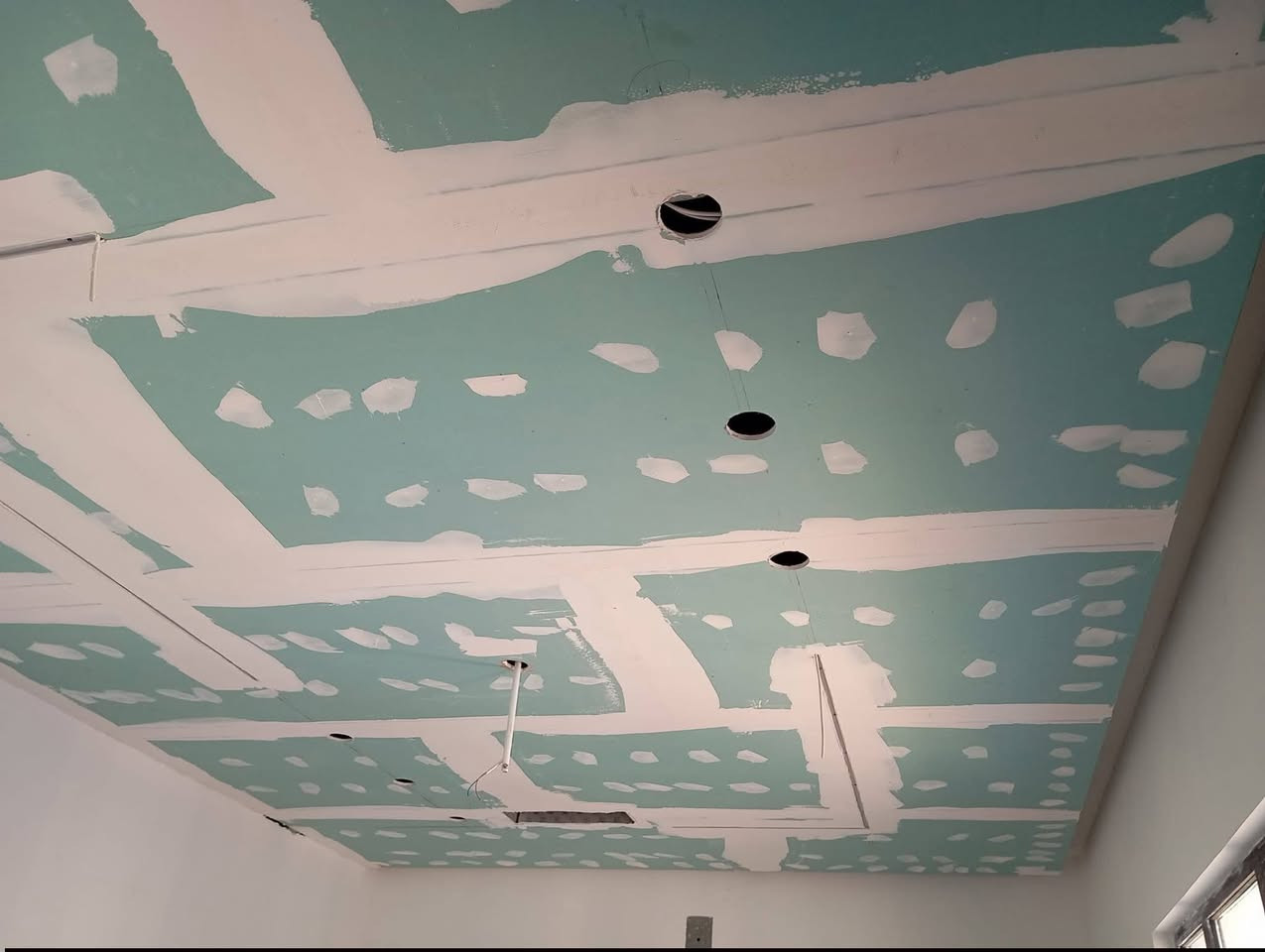 طلاس مكاني موصل ومحتاج شغل وهذا شغلي كلو ونضيف وهذا رقمي ***********
