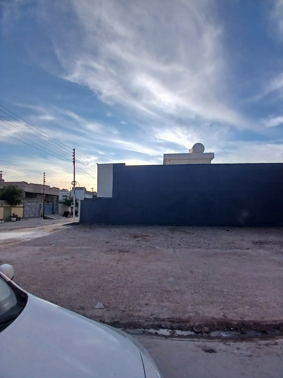 قطعة للبيع  ١٠٠ طابو متر ركن ١٠×١٠ عنوان حريه خلف دائرة كهرباء فرع عريض  هاتف ***********/***********
