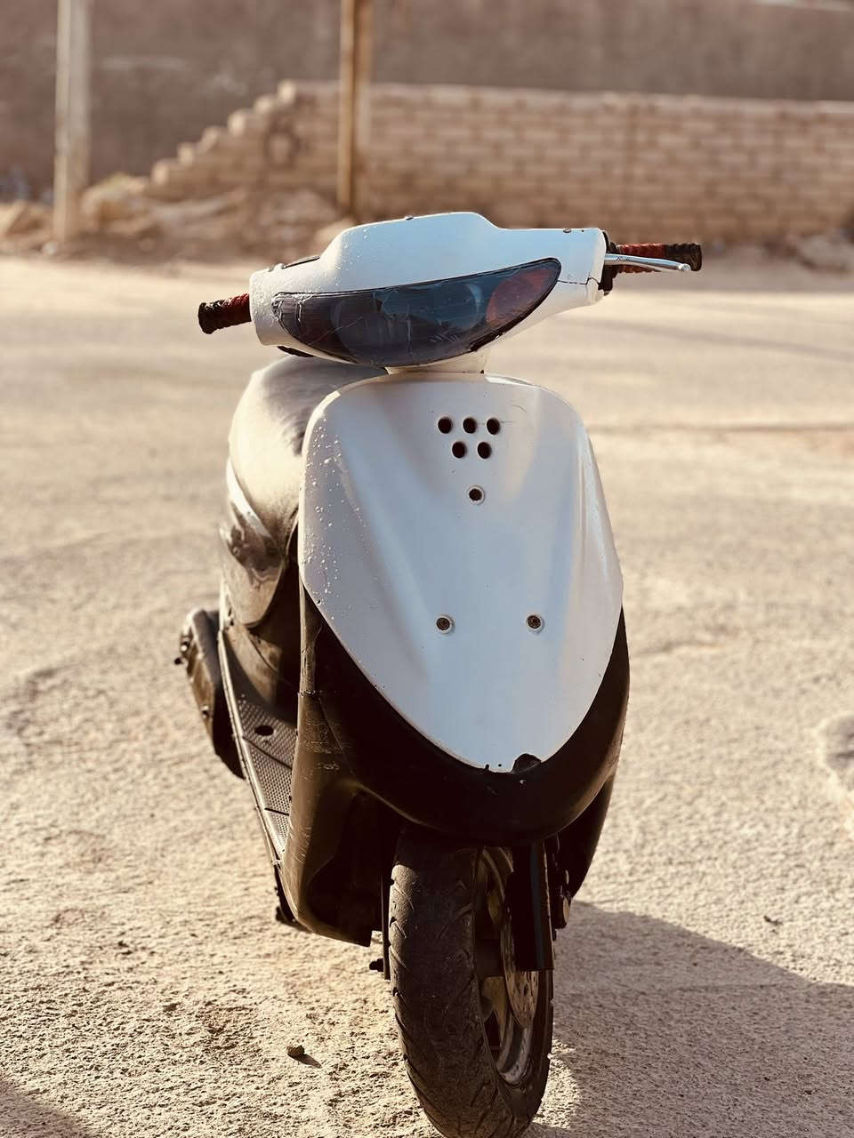 دراجه منغولي مكينه مامفتوحه السعر 300 وبيهه مجال مكان الدراجه بالغراف ***********
