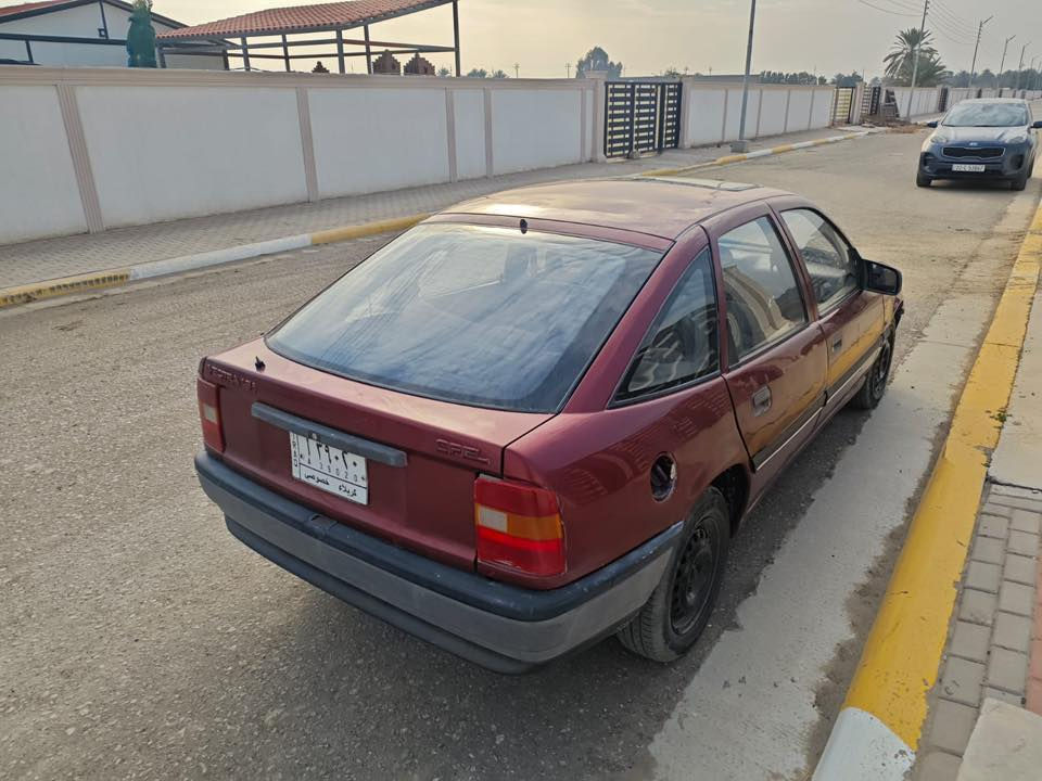 سلام عليكم اوبل فكتره مديل 90 كير مكينه استوهن مجفتات حداديه كامله تخم تاير رقم كربله السعر 35 وبيه مجال 
***********
