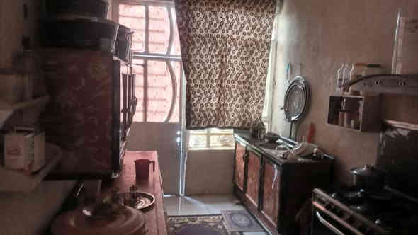 دار سكني 161 متر الغالبيه الحي العسكري قرب المركز الصحي بسعر 60وبيه مجال للأستفسار ***********
