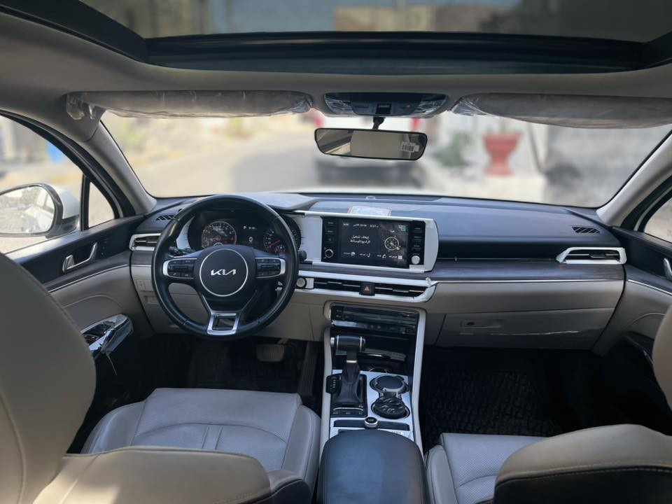 السلام عليكم K5خليجي موديل ٢٠٢٣
(شركه دوليه) فول EX كفاله عامه 
محرك ٢٠٠٠ دوش
دعاميه شكل رياضي
بانوراما
بصمه دخول ذكي+تشغيل عن بعد
لايت زينون ثلاث عدسات
كشنات جلد
كشن خزن ميموري
كامره دواره
مري كهرباء شفط+قلاب عند الرجوع
شاشه تدعم Apple carplay+Android Auto
ويل قياس 18
قطعتين تبريد
AUTO HOLD
خمس وضعيات قياده SMART+ECO+COMFORT+SPORT+CUSTOM
شاحن وايرلس
تحكم ستيرن
مثبت سرعه
صندوق كهربائي عند الاقتراب
ماشيه 42الف كم
السعر 232
***********
