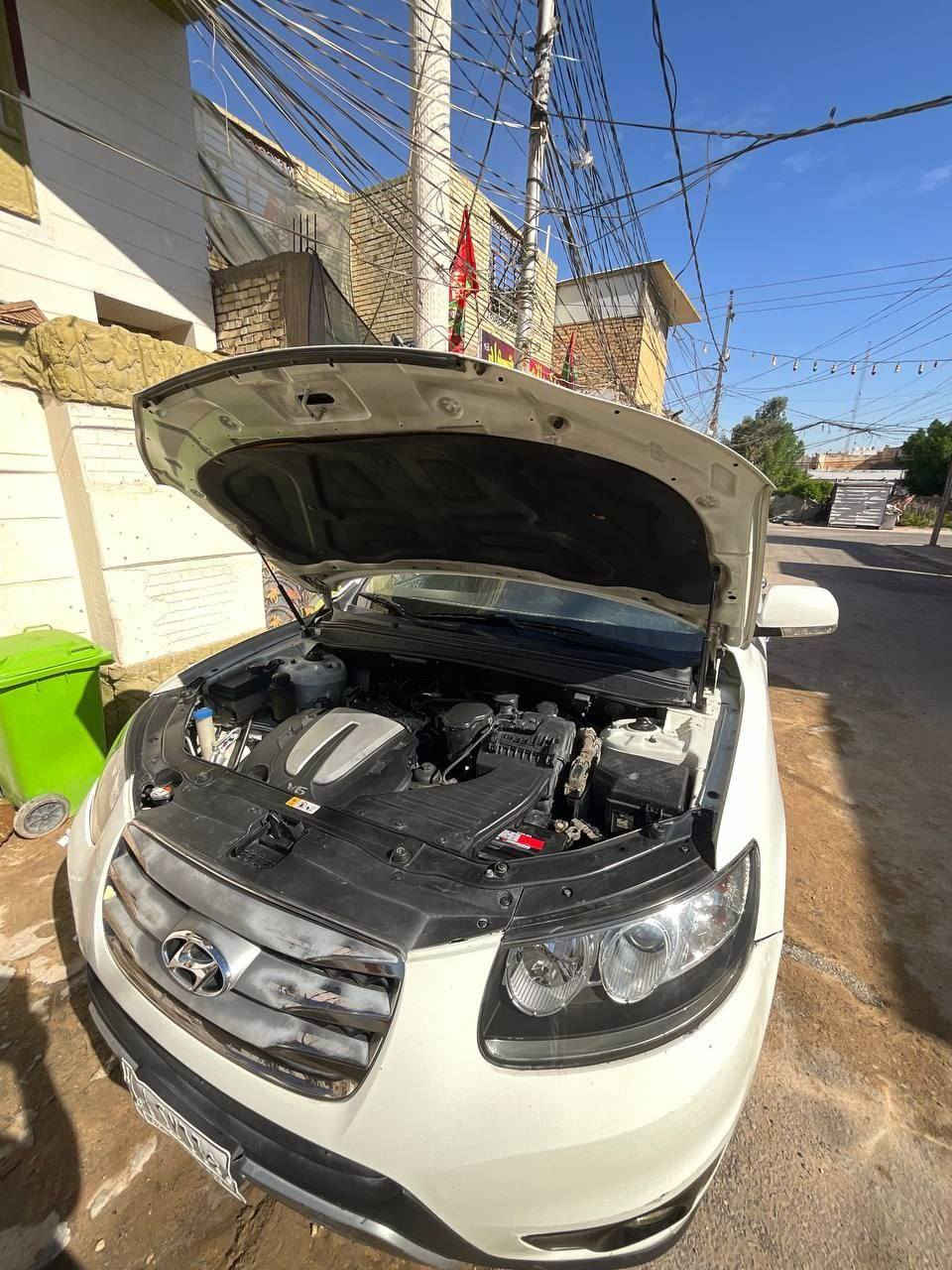 سنتافي 2012
محرك 6 سلندر 3600
تبريد 3 قطع 7 راكب رقم بابل انگليزي بأسم الوالد السيارة مال جناي ما ناقصها شي كلش مرتبه گشرها حلو ونظيف بيها قطعة الباب الخلف السائق مبدل ومصبوغ وبيها خدش باب الصدر على وضعه ما لاعب بي
سعرها 168 وبيها مجال بسيط حگ الجيه بخدمتكم مكان السيارة في النجف رقم الهاتف *********** النجف, العراق
