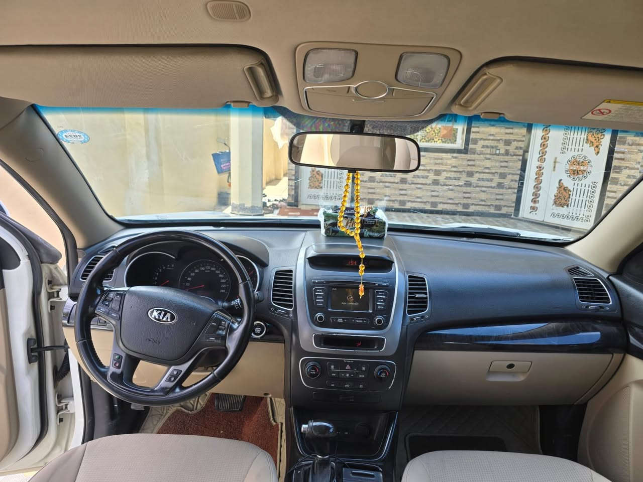 السلام عليكم من رخصة الادمن 
سورنتو 2014 خليجي 
رقم سليمانيه باسمي 
محرك 2400 
فول مواصفات عده الفتحه 
بصمه كشن كهرباء
 7راكب 
تبريد 3قطع 
السياره جاهزه من كلشي 
تخم تاير صدر امامي خلفي 
تبريد تدفئه كير محرك كله مكفول 
بيهه رشات كلير اثر شخط بدون دواخل 
بدون ارباك مكان السياره ديالى المقداديه 
السعر 154 وبيهه مجال 
***********
