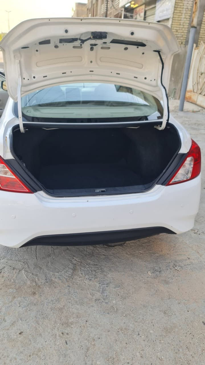 صني هندي2021بليته زركه
ماشيه116,000

بيها جاملغين اماميات بارد قليل

و باب عكس السايق بارد شبر

السياره مكفوله من الصبغ و فتح

شاصي لغد مكفول

كير مكينه مكفول

السعر 112 وبيهه مجال  

بغداد وره سيطره الشعب 

***********
