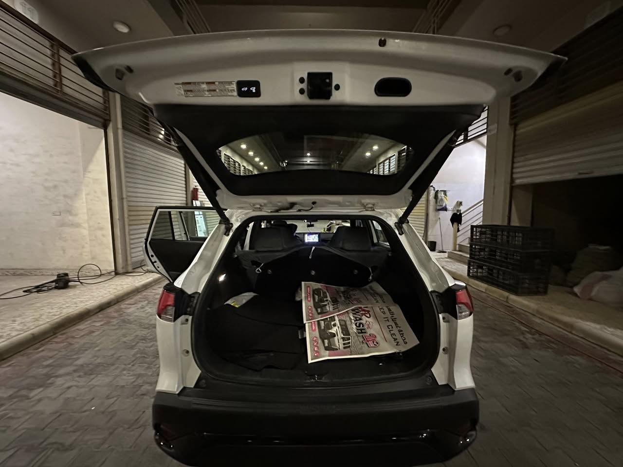 للبيع Toyota Corolla Cross Hybrid XSE 2024🇺🇸 وارد أمريكي اعلى فئة
✅ فئة XSE أعلى مواصفة
✅ محرك 2.0 هايبرد اقتصادي
✅ فتحة سقف 
✅ دفع رباعي AWD
✅ جنوط رياضية 18 إنج
✅ مصابيح LED
✅ شاشة وكاميرا خلفية
✅ رادار ومثبت سرعة ذكي
✅ مراقبة النقطة العمياء
✅ تدفئة مقاعد 
✅    كرسي السائق كهربائي مع دعم أسفل الظهر
✅    مقاعد SofTex (جلد )
✅      تكييف أوتوماتيك ثنائي المنطقة و تبريد خلفي 
✅شاحن لاسلكي
✅ باب الجنطة كهربائي 
✅ تشغيل عن بعد 
✅اشاير بالمري 

✅ Apple CarPlay و Android Auto

انظمة الأمان

•  رادار أمامي.
•  مثبت سرعة راداري.
•  نظام المحافظة على المسار.
•  فرملة طوارئ أوتوماتيكية.
•  مراقبة النقطة العمياء.
•  تنبيه حركة المرور الخلفية.
•  حساسات أمامية وخلفية مع كاميرا رجوع

السيارة وارد أمريكي، نظيفة جدًا، الضرر موجود بالصور فقط بنيد ومصلح نفسه ومصبوغ بالإضافة إلى الجاملغ بيه بارد وتكحيل موجود بالصور 
الايرباك الطاك فقط السائق 
السيارة جديدة ونظيفة 
السيارة باسمي واني مستوردها  رقمها بابل 
ماشية 31 ألف كيلومتر قابل للزيادة 
رقم السيارة بابل 
📍الموقع: بابل
📞 للاستفسار: (***********)
💰 السعر: (200$) قابل للتفاوض
