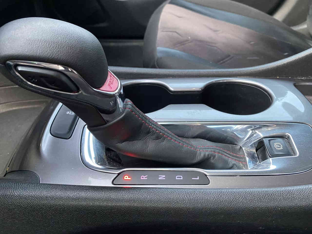 ماليبو 2023 RS سبورت ماشية ٥٤ مايل بها خمس قطع بدون دواخل سيارة حل نضيف مابها اي دينار مصرف ارباك سترن برداد سيستم راجعه شركة رادار بريك بصمة شغال السعر ١٠٨ مجال 
مكان السيارة دهوك 
*********** موبايل
