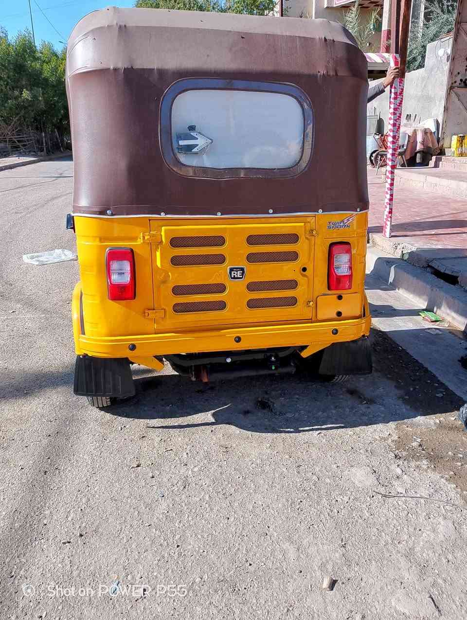 سلام عليكم تكتك موديل 19شهر11رقم وسنويه نكليزي تحويل ثاني يوم كفاله عامه من كلشي بس دوس معمرات عنوان بغداد الحسينيه راشديه ***********
