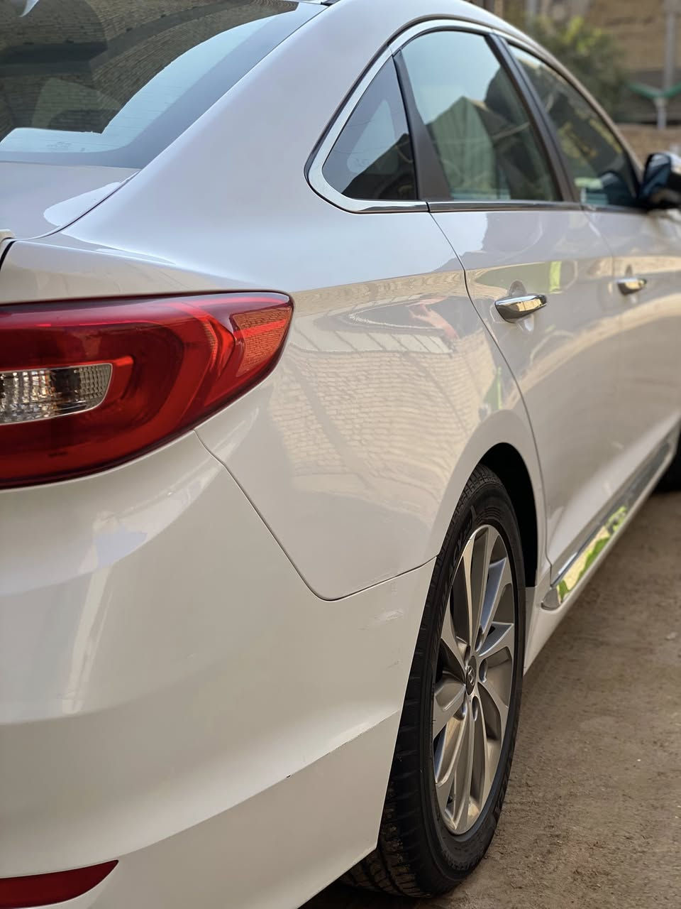 السلام عليكم سوناتا 2015 للبيع وارد امريكي فول عده الفتحه السونار مرفق مع الصور
ماشية 82 الف
كير مكينه حدادية تبريد مكفولات
رقم بابل باسمي تحويل مباشر
مواصفات
بصمه ابواب
بصمة تشغيل
3 انضمة قيادة
تحكم ستيرن جهتين
نضام تقليل صرف Eko
مانع انزلاق
هواي بيه مواصفات بعد مكان السيارة كربلاء
الاستفسار
***********
ملاحضة (غير متواجد على الفيس اتصل واني بخدمتك)
