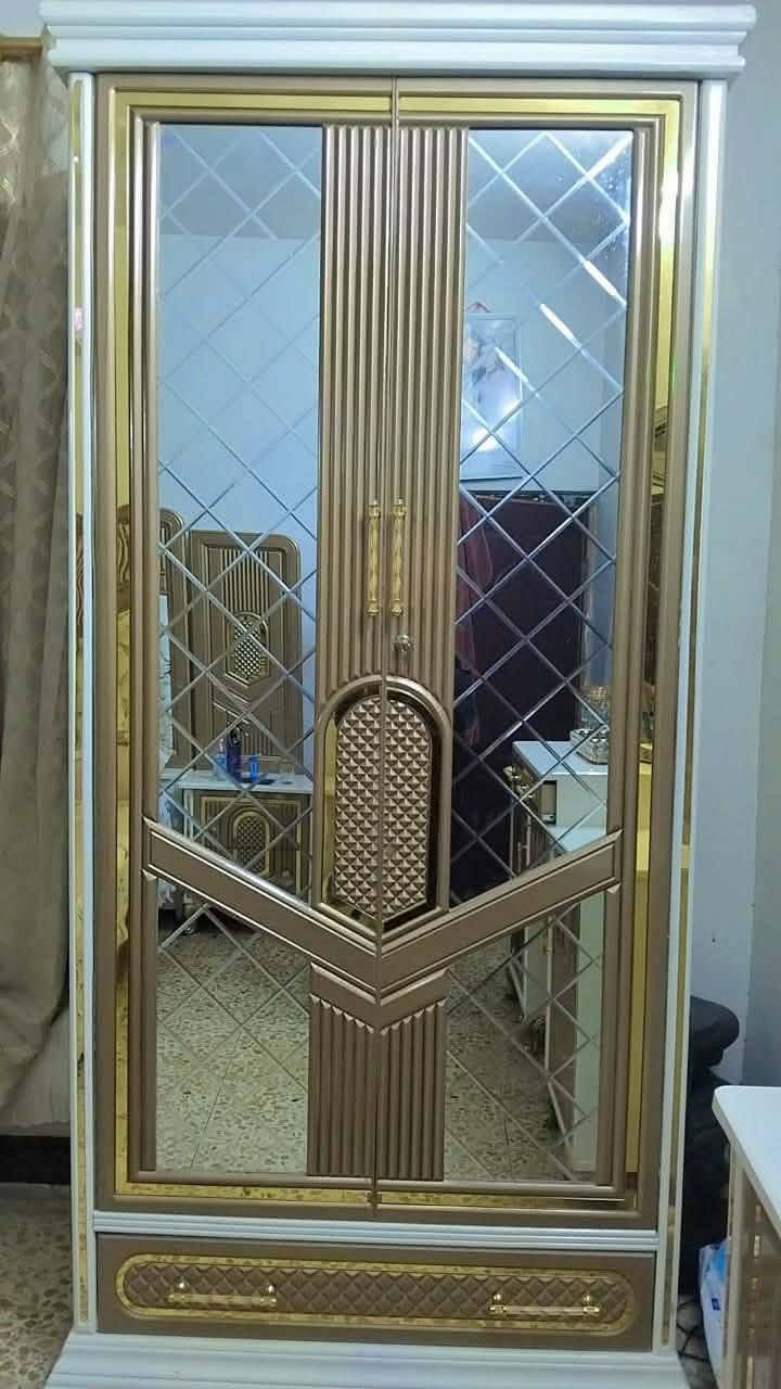 سلام عليڪم غرفت نوم للبيع ما مستعملة شي قليل تركية صاج عراقي احلة من تصوير سعر 1100 بيه مجال تواصل ***********
