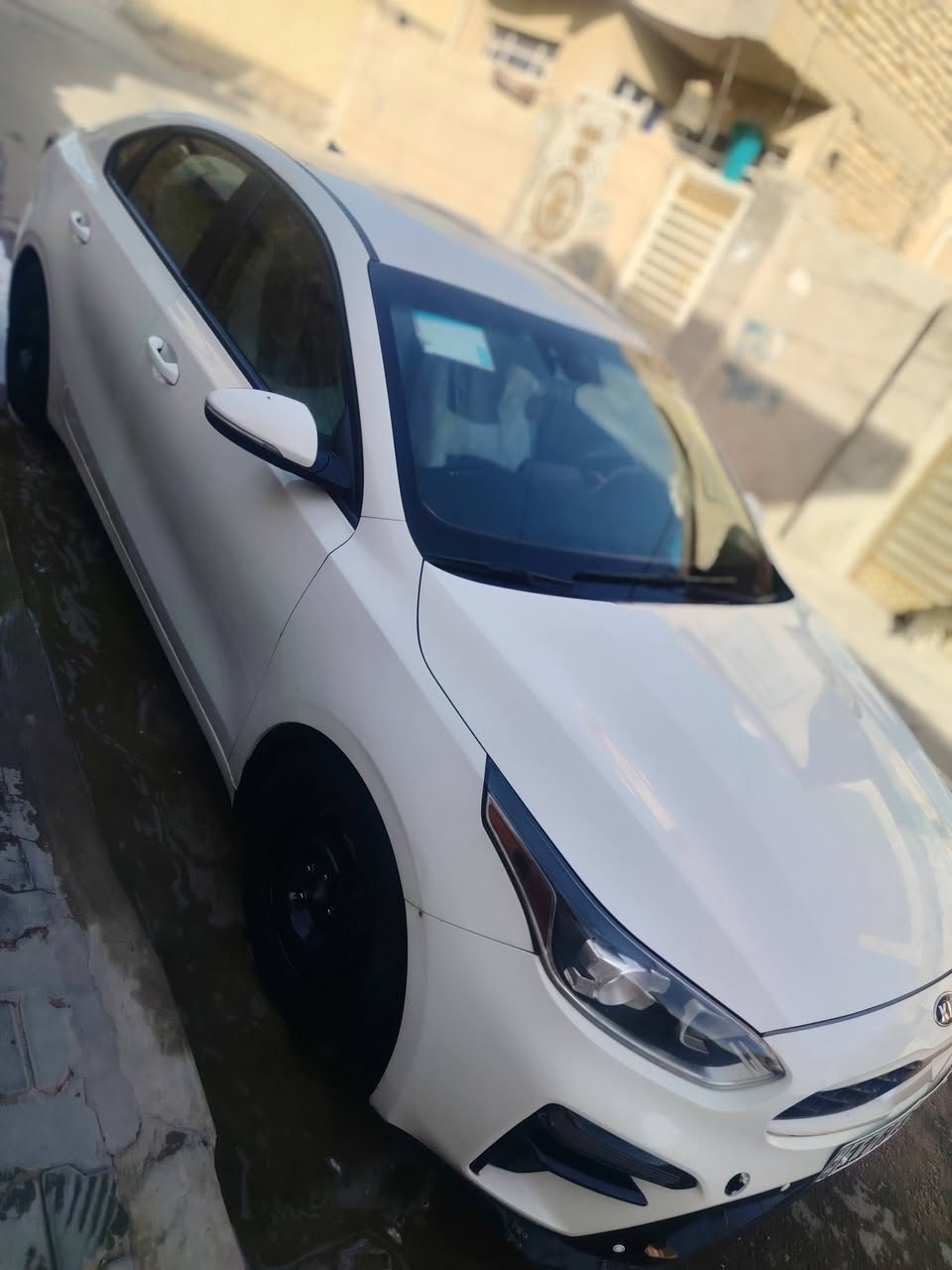 سلام عليكم كيا فورتي موديل 2019سياره وارد امريكي مكينه 2000 دوش  بدون  ايرباك ضربته خلفي صندوك ودعاميه وبل عراق بيه 2 قطعتين وشوي بل بنيد سياره ماشيه 81 سعر خاص رقمي ***********
