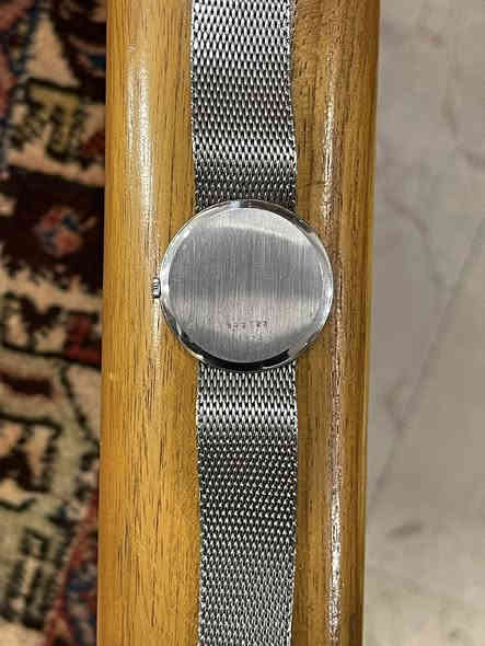 رايموند ويل سلطان قابوس والثانية يونيفرسال حصيرة نضيف جدا رقم ***********
