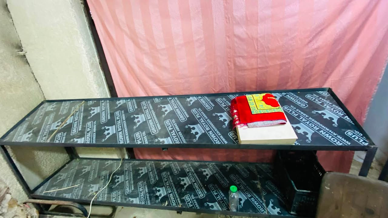 متوفر لدينا معدات عرض وبيع مخصصة لمحلات الخضار والفواكه أو الأسواق، بحالة نظيفة جداً وشبه جديدة، جاهزة للاستخدام الفوري السعر 250 ‭***********‬
