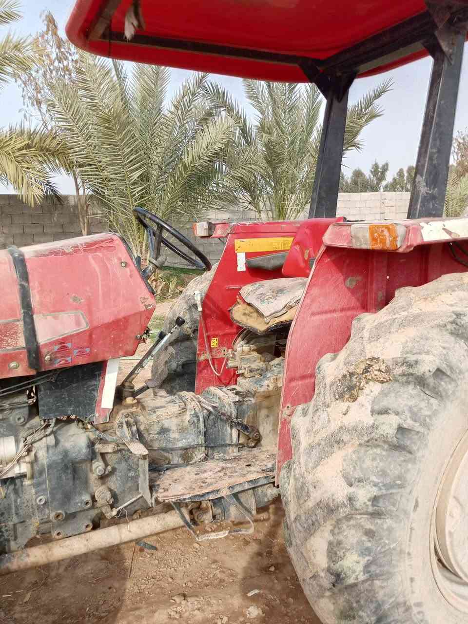 سلام عليكم اخوان تركتر دبل نوع ايراني موديل 2013 لبيع عوزها تايرات اومحرك بس رنگات عنوان اديالى ناحية كنعان  لاستفسار رقم الهاتف ***********
