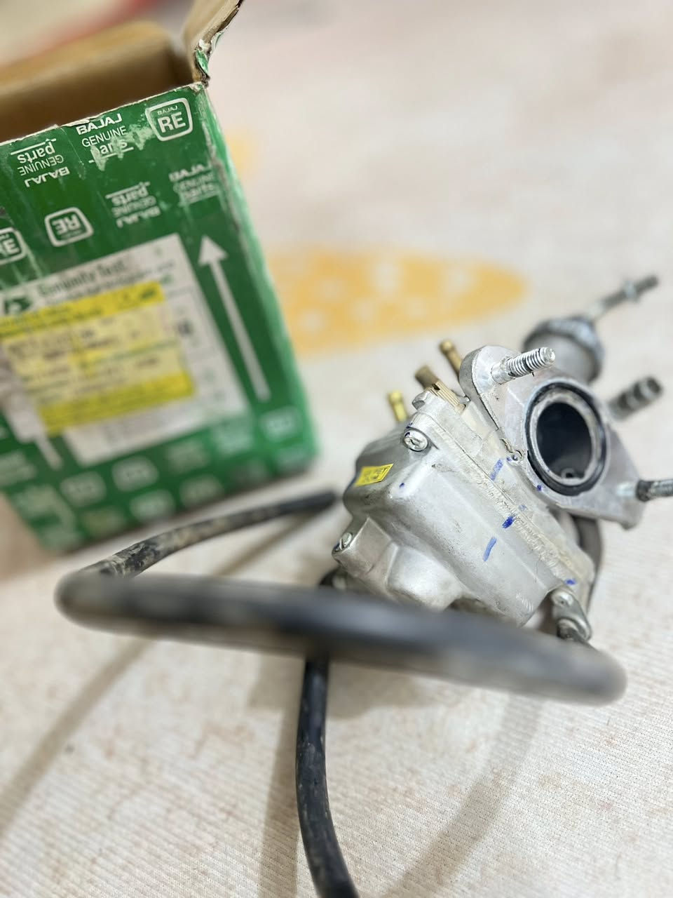 كابريتر شركه سعره 20قفل   رقمي ***********.  مديل 21او 22.  بعده جديده شديتها يومين او فليتها 🤍🤍
