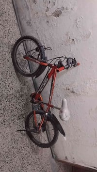 نضيف • حجم ٢٠ • يحمل ١٠٠كجم