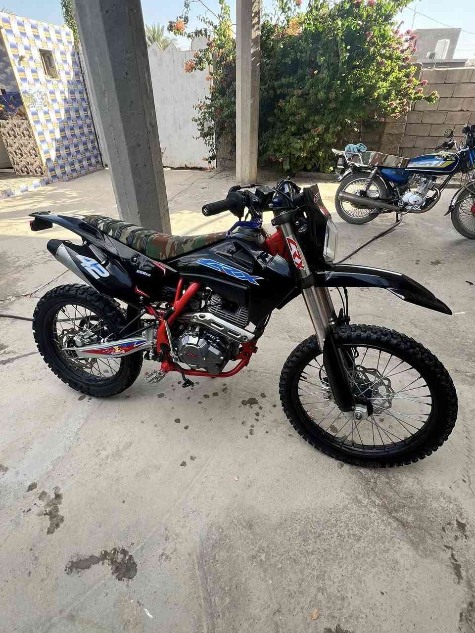 قفاز CRX موديل 24مكينة250ممفتوحة تايرات جدد ويالة جدد بريكات كلها جديد حجم 42 صبغ حراري اصلي دبلات بلجيس ماناقصها شي كاملة للبيع فقط مكاني واسط صويرة
***********

