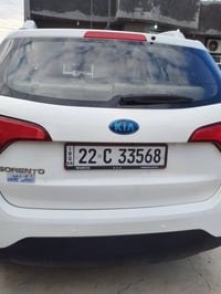 سورنتوا • ٦ سلندر • ضربة خلفي يمين