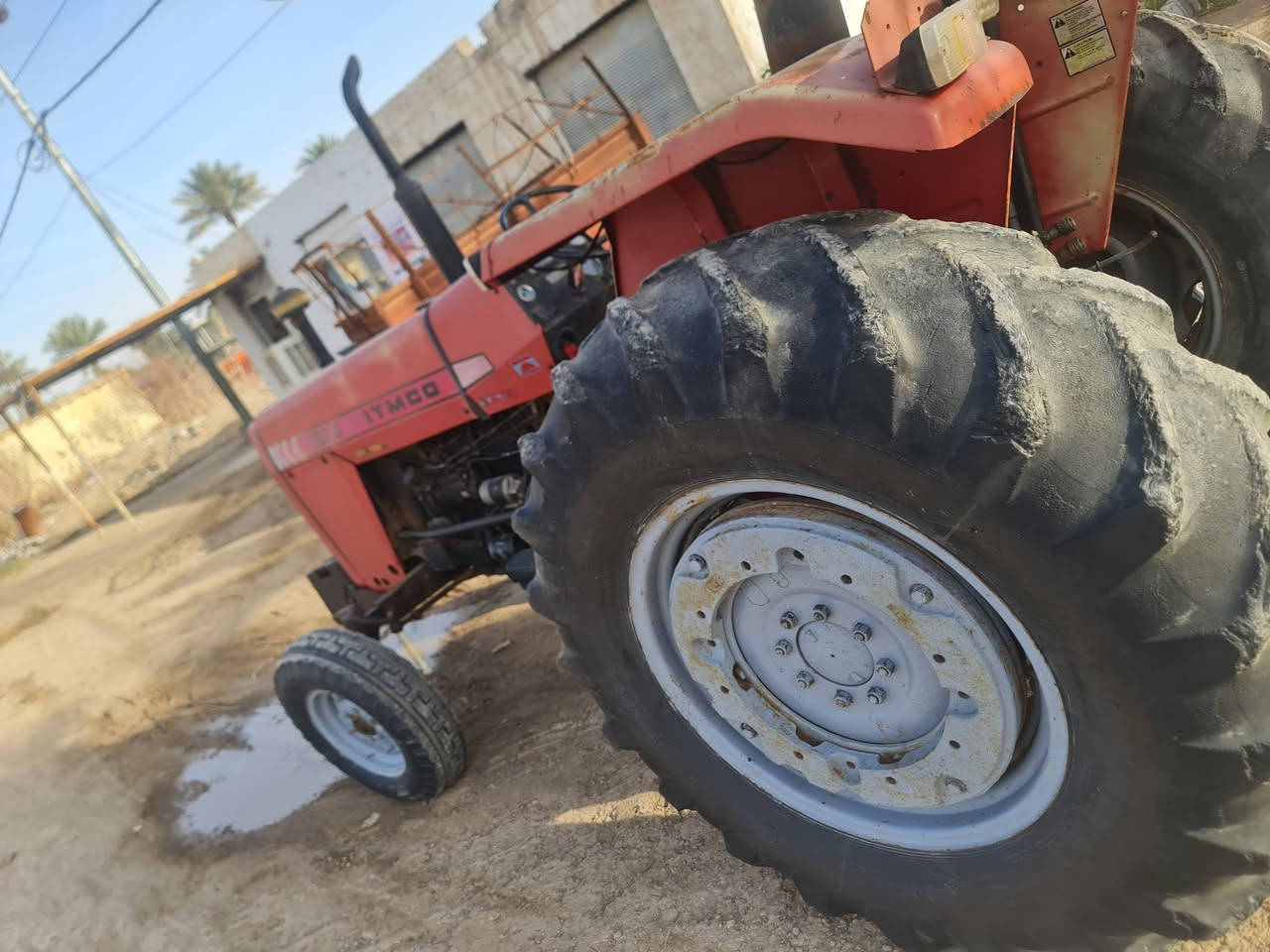 لبيع فوركسن تك إيراني موديل 2011رقم مثنى 
تشغيل سلف مامفتوح بيها برغي بس السلف مبدل 
كامله برغي مانقصها 
مكانها بابل الحمزه الغربي
 السعر 10مليون اوبيها مجال 
***********
