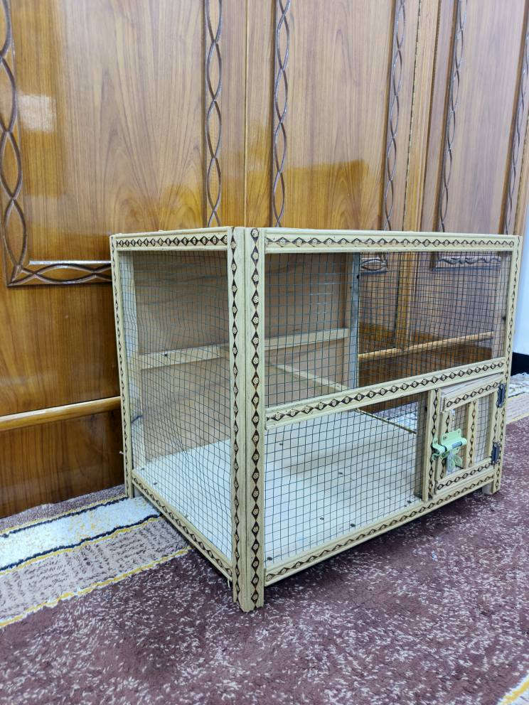 قفص جديد تسكام شغل درجه اولى وجه 63
ارتفاع 52
نزال 43 
السعر 20 الف المكان كربلاء *********** يوجد توصيل بااجره داخل كربلاء كربلاء, العراق
