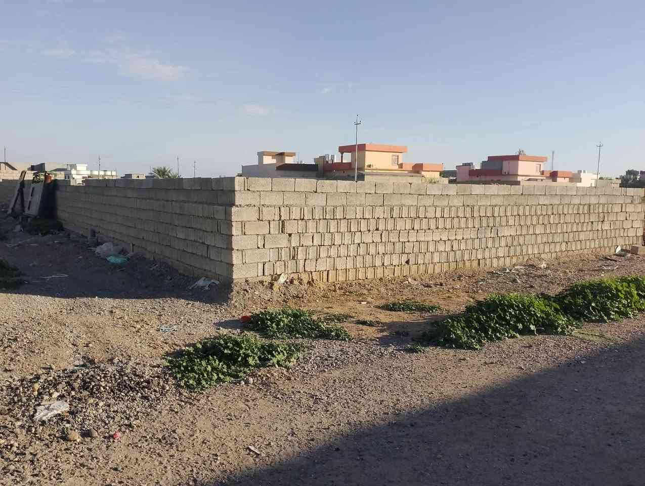 السلام عليكم قطعه ارض للبيع 500 متر مسيجه الموقع سايدين علوه الحلال مقابيل ساحت الحديدالستكراب اتصل ***********

